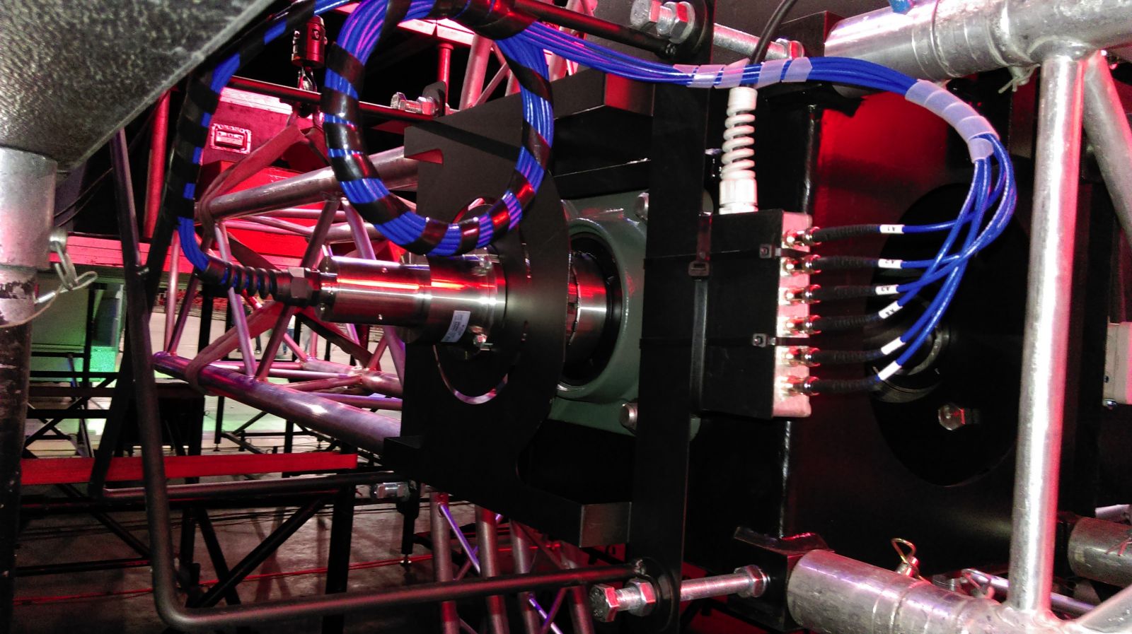 高頻滑環(huán)應(yīng)用默孚龍